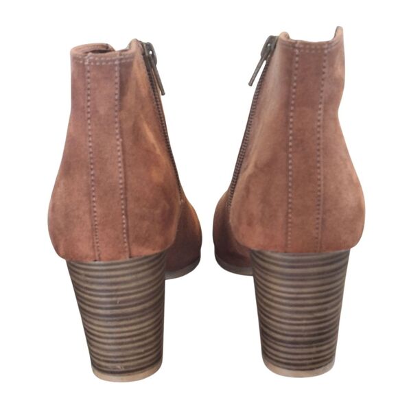 Old Navy Vegan Suede Block Heel Booties size 8 Zip Ankle Boots Brown - Picture 3 of 16
